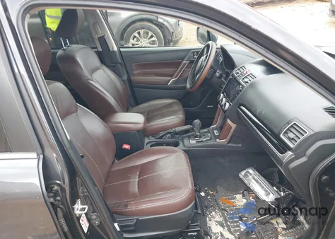 2017 Subaru Forester 2.5I Touring z USA, uszkodzony, nr VIN JF2SJAWC6HH553800